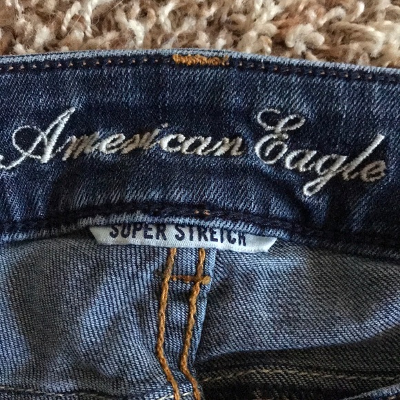 American Eagle Favorite Boyfriend Jean Size 2 - Picture 2 of 3